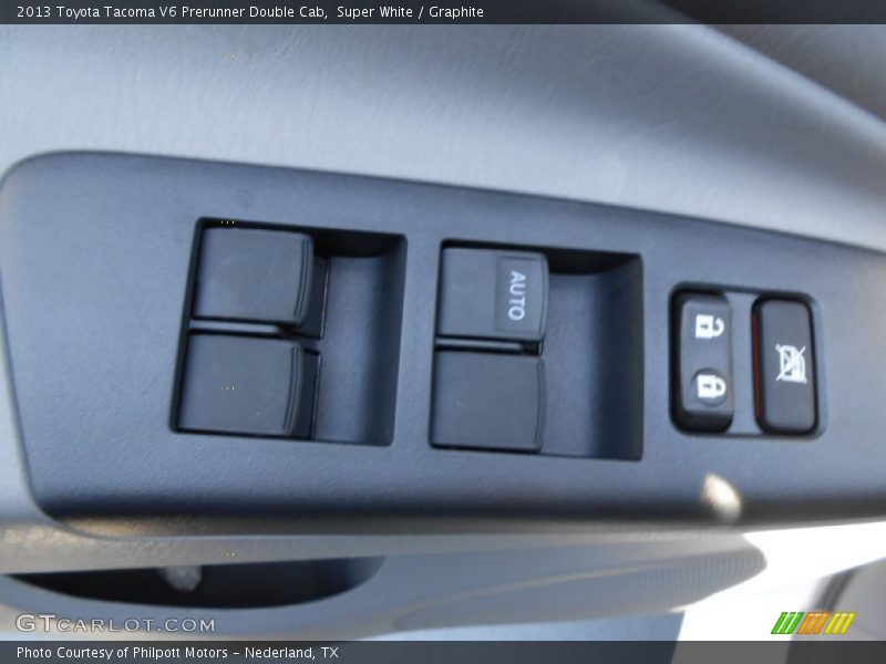 Super White / Graphite 2013 Toyota Tacoma V6 Prerunner Double Cab