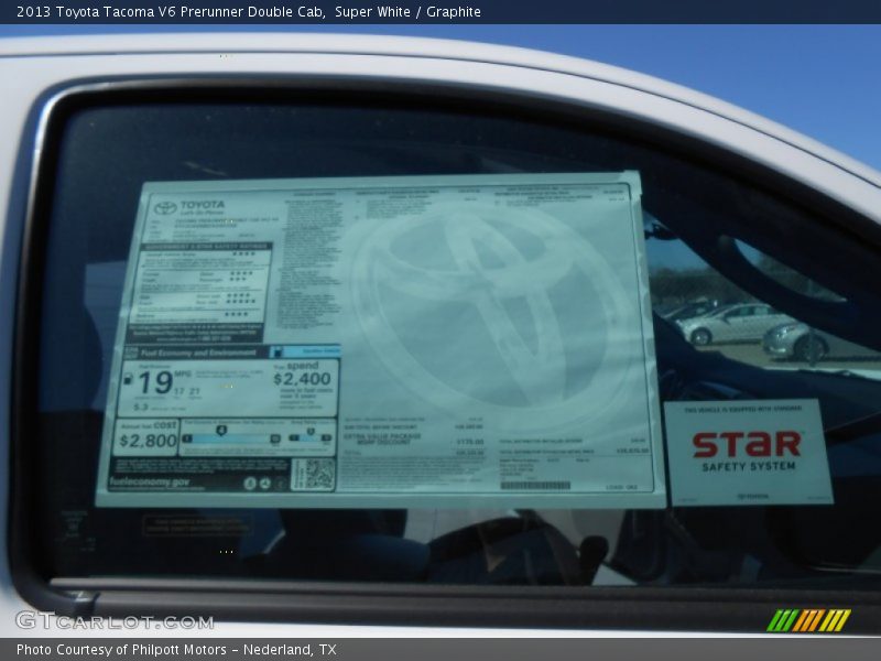 Super White / Graphite 2013 Toyota Tacoma V6 Prerunner Double Cab