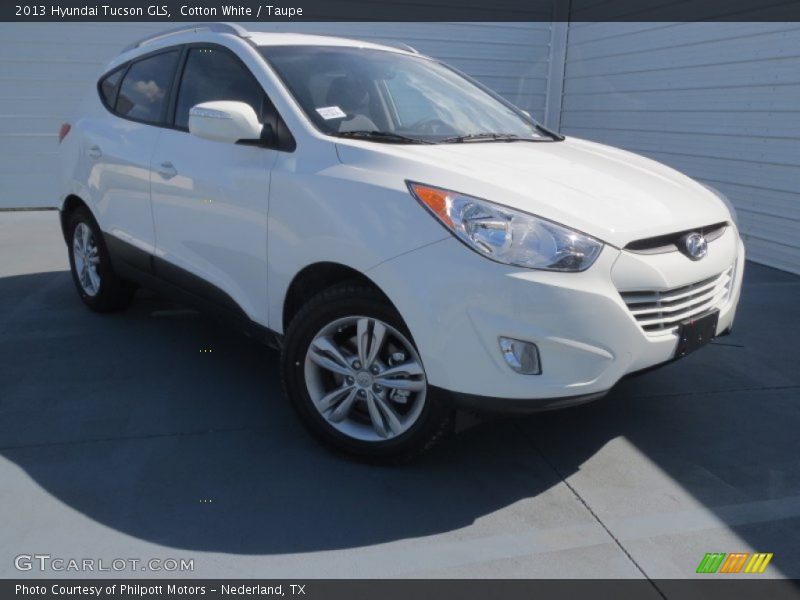 Cotton White / Taupe 2013 Hyundai Tucson GLS