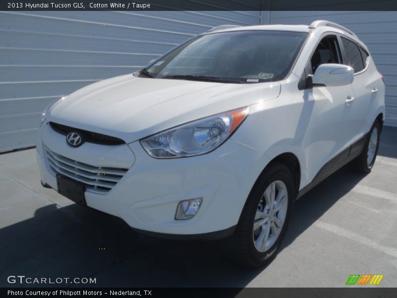 Cotton White / Taupe 2013 Hyundai Tucson GLS