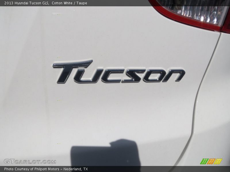 Cotton White / Taupe 2013 Hyundai Tucson GLS