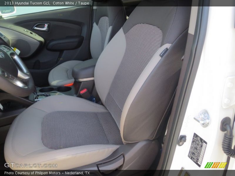 Cotton White / Taupe 2013 Hyundai Tucson GLS