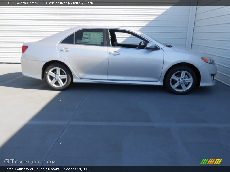 Classic Silver Metallic / Black 2013 Toyota Camry SE