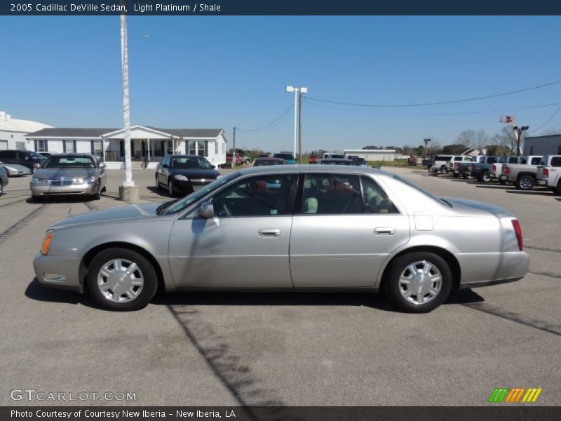 Light Platinum / Shale 2005 Cadillac DeVille Sedan