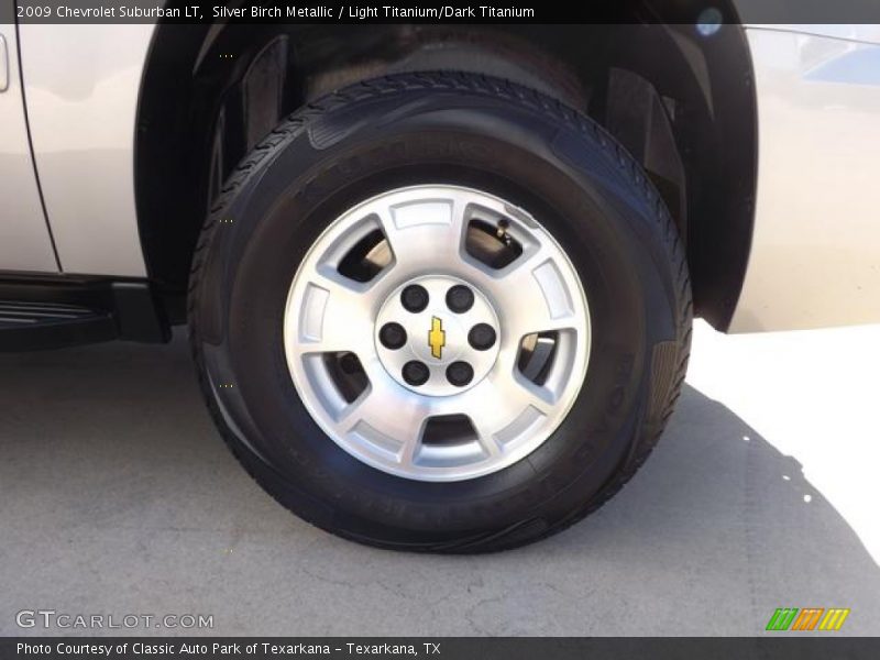 Silver Birch Metallic / Light Titanium/Dark Titanium 2009 Chevrolet Suburban LT