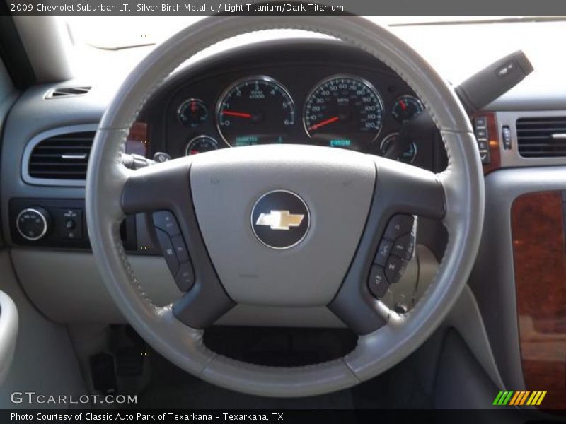 Silver Birch Metallic / Light Titanium/Dark Titanium 2009 Chevrolet Suburban LT