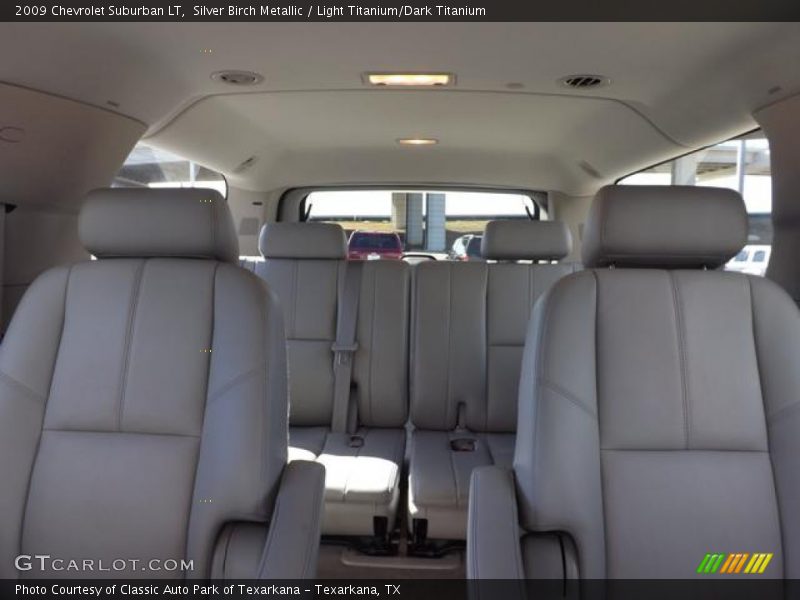 Silver Birch Metallic / Light Titanium/Dark Titanium 2009 Chevrolet Suburban LT