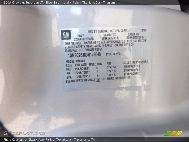 Silver Birch Metallic / Light Titanium/Dark Titanium 2009 Chevrolet Suburban LT