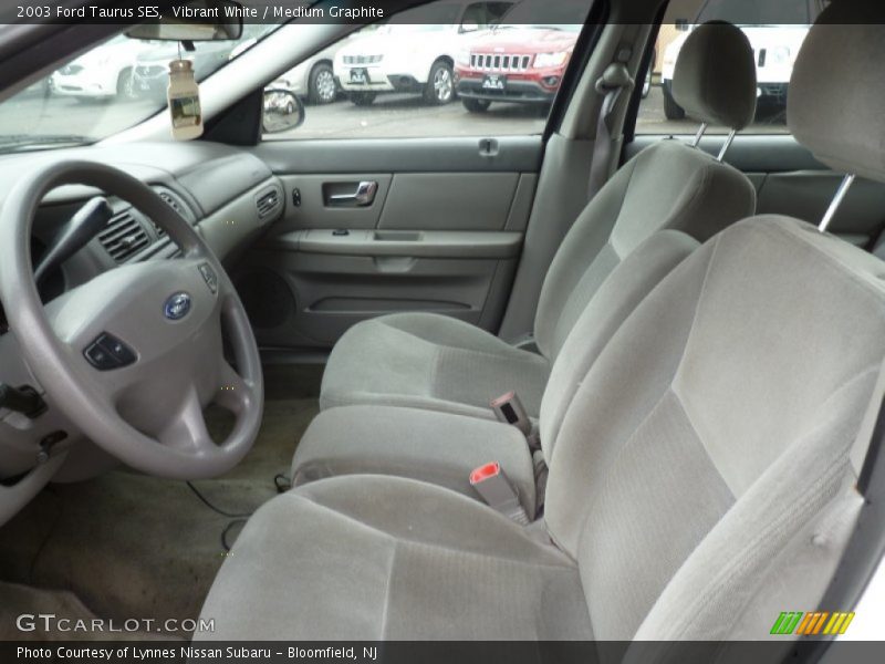 Vibrant White / Medium Graphite 2003 Ford Taurus SES