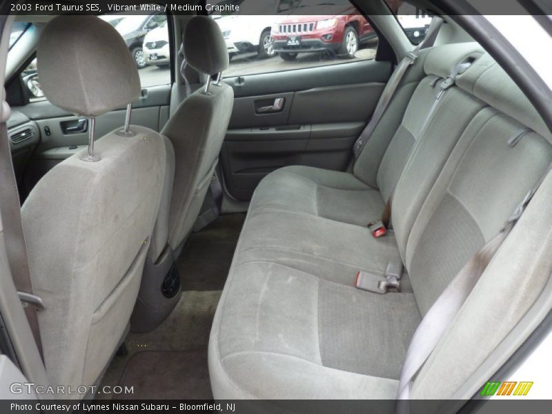 Vibrant White / Medium Graphite 2003 Ford Taurus SES