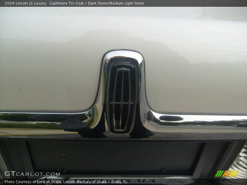 Cashmere Tri-Coat / Dark Stone/Medium Light Stone 2004 Lincoln LS Luxury