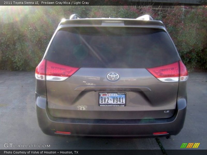 Predawn Gray Mica / Light Gray 2011 Toyota Sienna LE