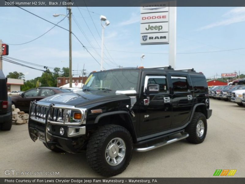 Front 3/4 View of 2006 H2 SUV