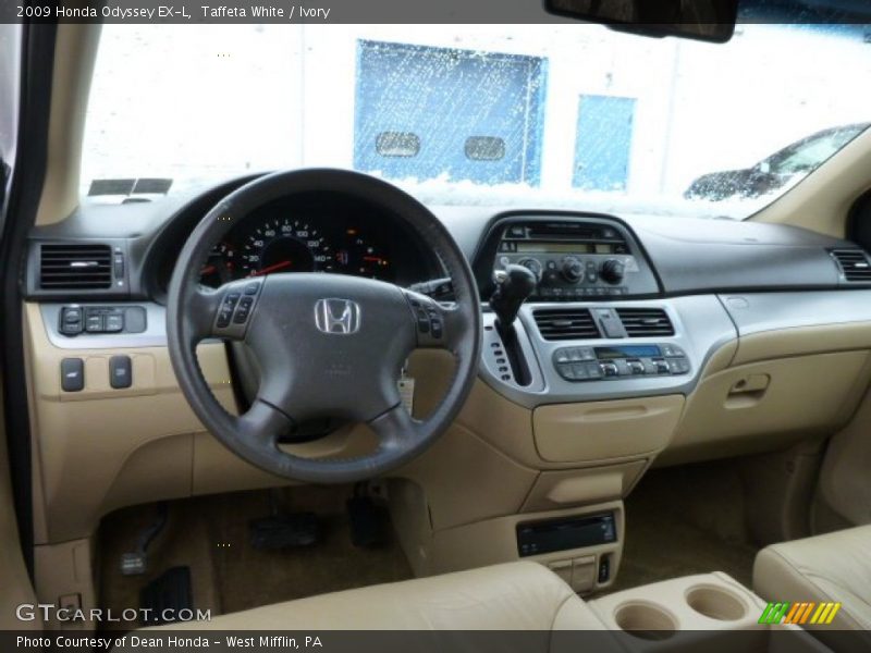 Dashboard of 2009 Odyssey EX-L