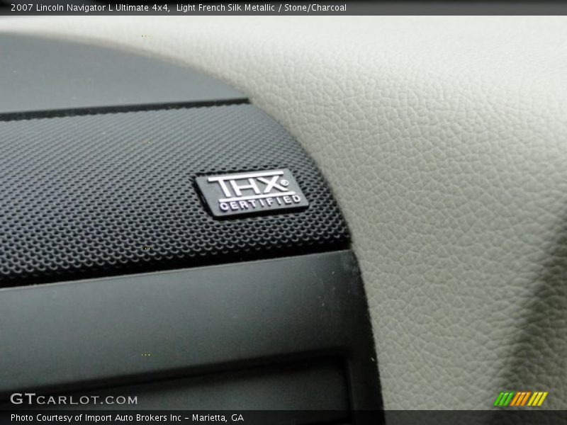 Audio System of 2007 Navigator L Ultimate 4x4