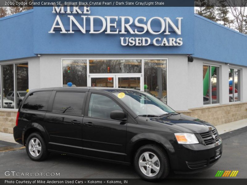 Brilliant Black Crystal Pearl / Dark Slate Gray/Light Shale 2010 Dodge Grand Caravan SE