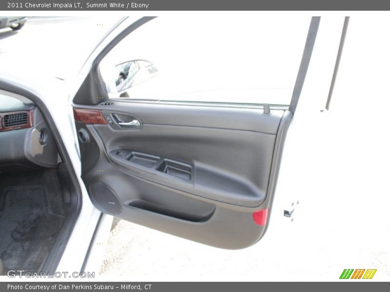 Summit White / Ebony 2011 Chevrolet Impala LT