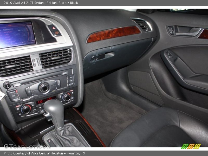 Brilliant Black / Black 2010 Audi A4 2.0T Sedan