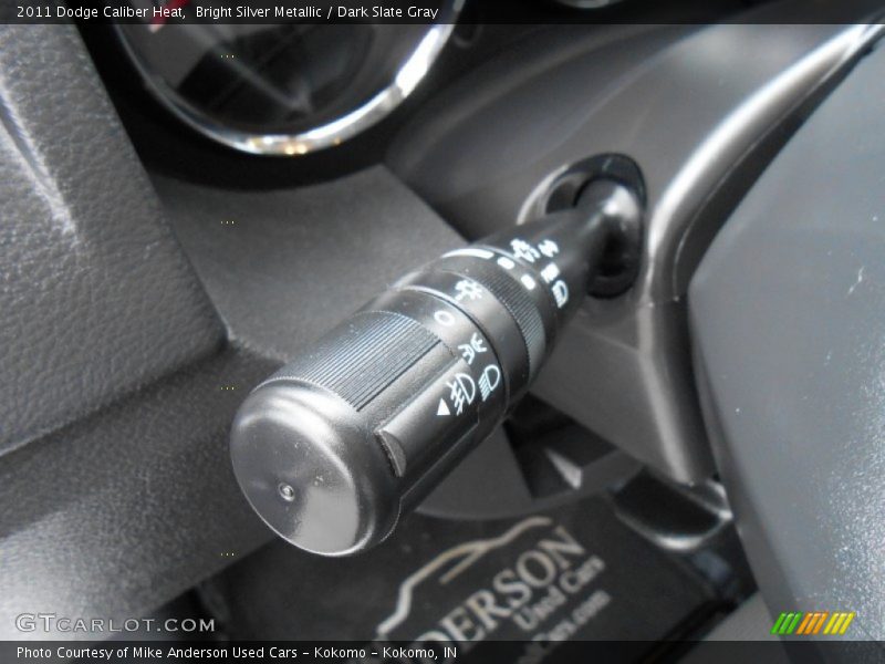 Bright Silver Metallic / Dark Slate Gray 2011 Dodge Caliber Heat