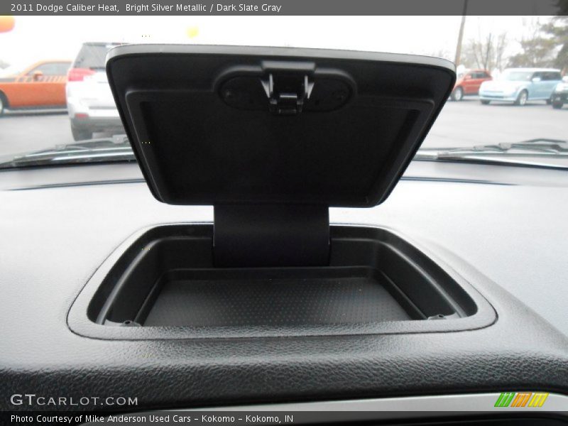 Bright Silver Metallic / Dark Slate Gray 2011 Dodge Caliber Heat