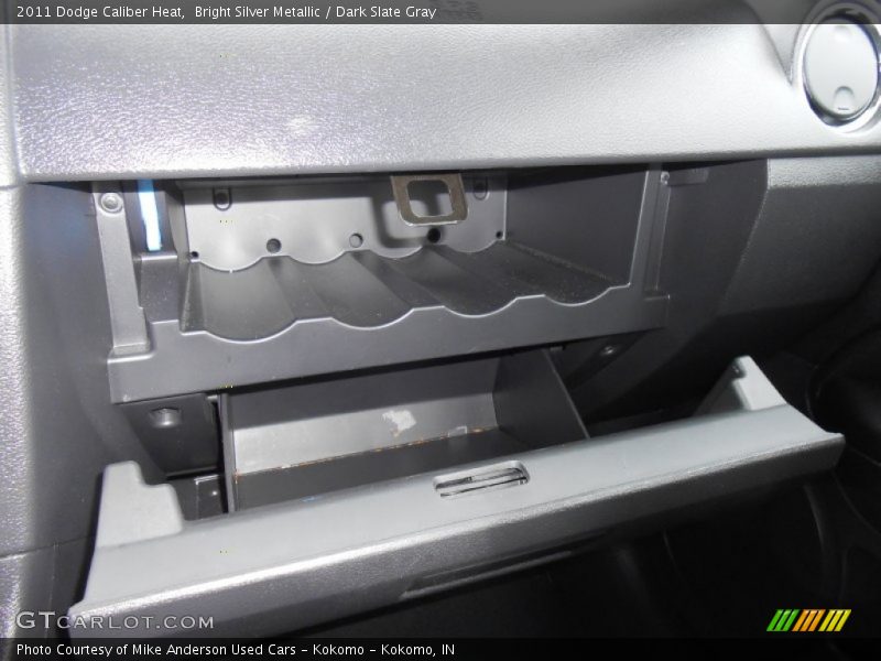 Bright Silver Metallic / Dark Slate Gray 2011 Dodge Caliber Heat