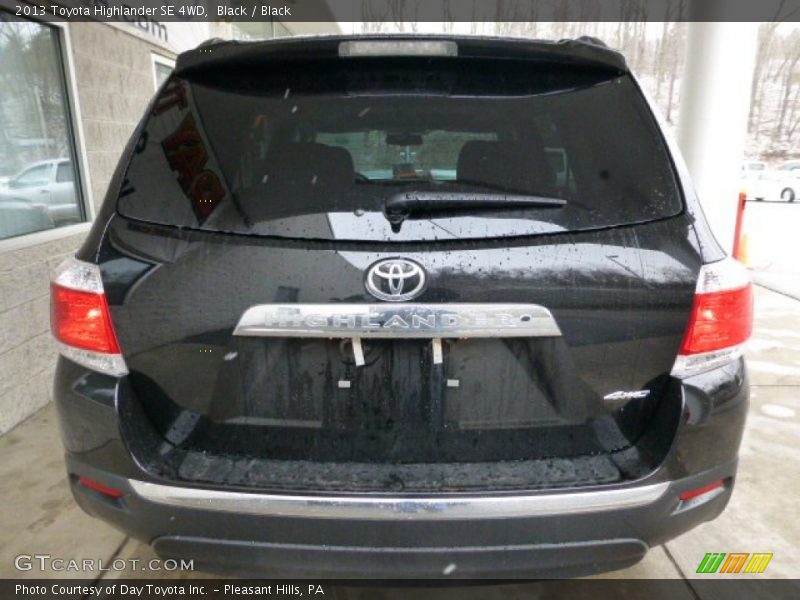 Black / Black 2013 Toyota Highlander SE 4WD