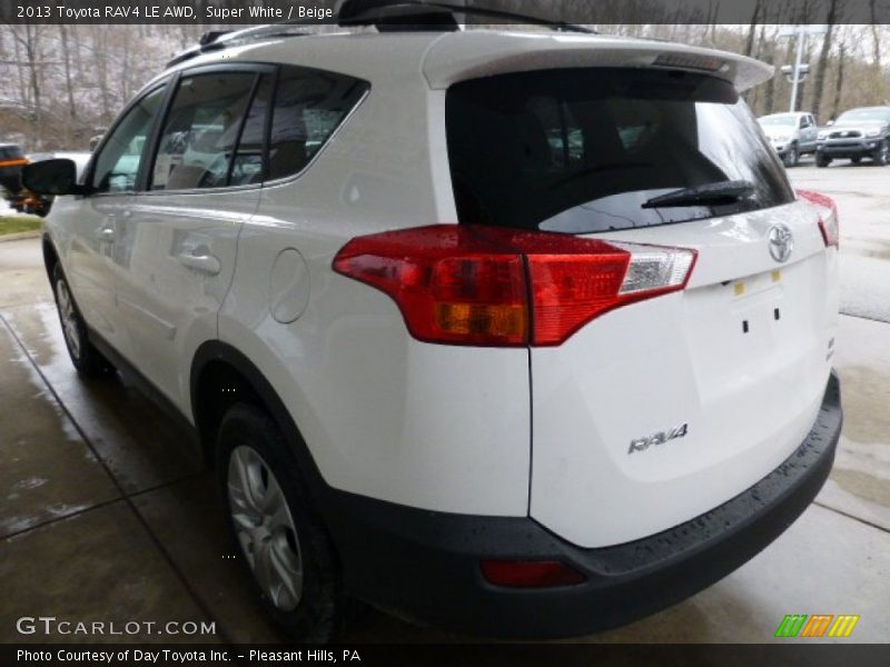 Super White / Beige 2013 Toyota RAV4 LE AWD