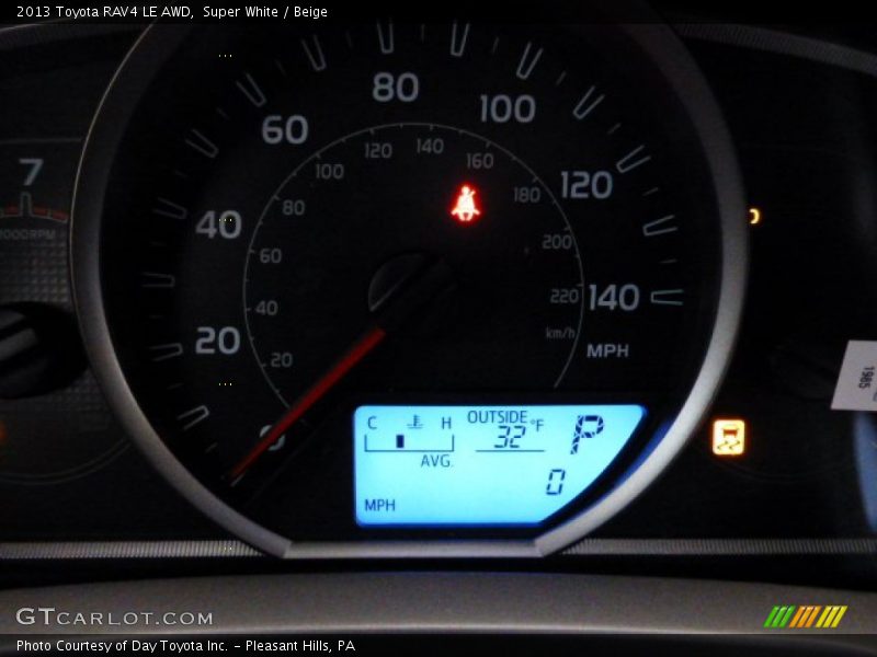 Super White / Beige 2013 Toyota RAV4 LE AWD