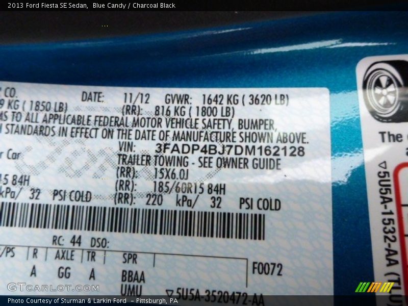 Blue Candy / Charcoal Black 2013 Ford Fiesta SE Sedan