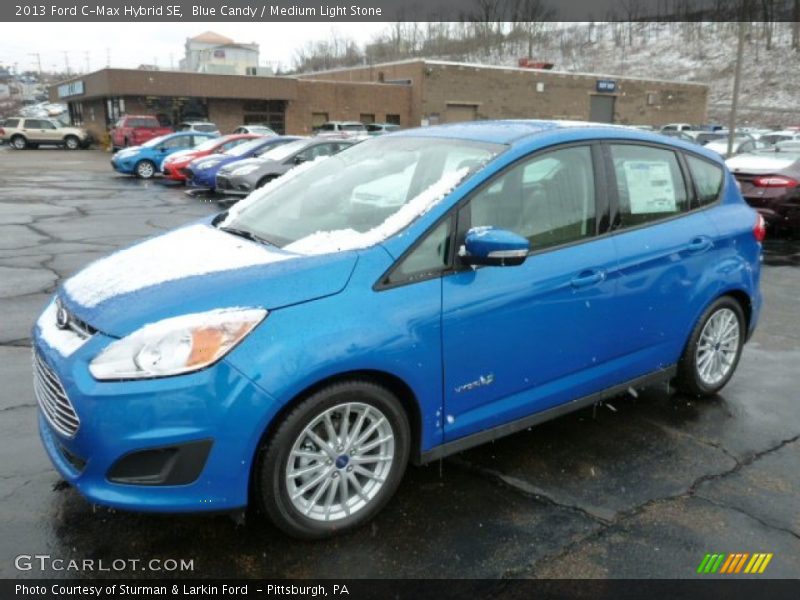 Front 3/4 View of 2013 C-Max Hybrid SE