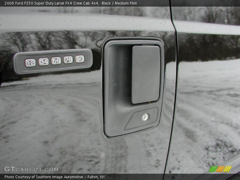 Black / Medium Flint 2006 Ford F350 Super Duty Lariat FX4 Crew Cab 4x4