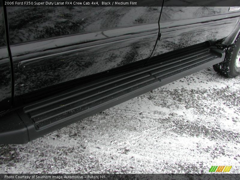 Black / Medium Flint 2006 Ford F350 Super Duty Lariat FX4 Crew Cab 4x4