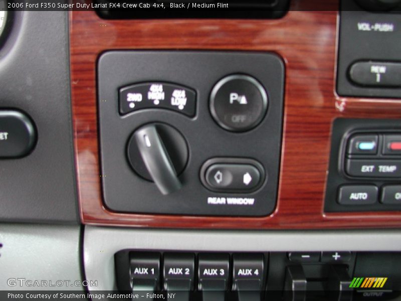 Black / Medium Flint 2006 Ford F350 Super Duty Lariat FX4 Crew Cab 4x4