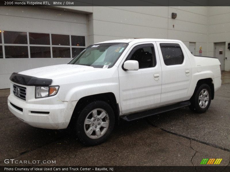 Front 3/4 View of 2006 Ridgeline RTL