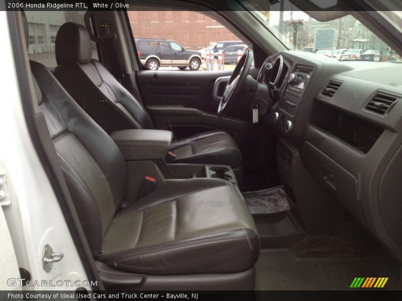 Front Seat of 2006 Ridgeline RTL