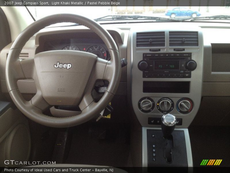 Light Khaki Metallic / Pastel Pebble Beige 2007 Jeep Compass Sport