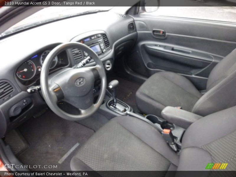 Black Interior - 2010 Accent GS 3 Door 