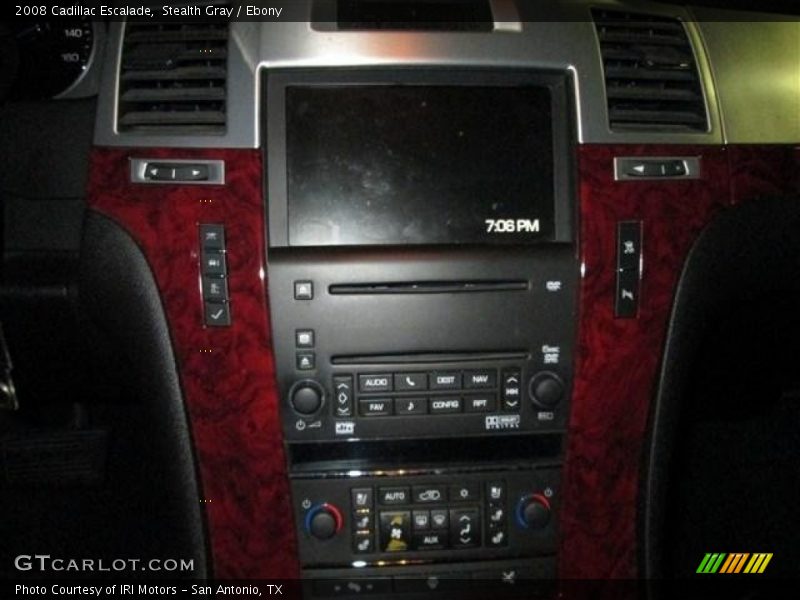 Controls of 2008 Escalade 