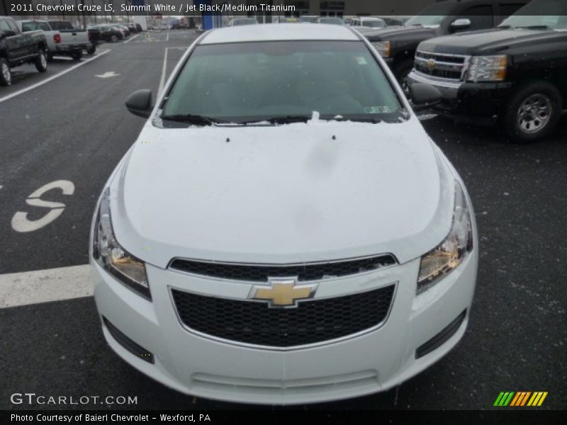Summit White / Jet Black/Medium Titanium 2011 Chevrolet Cruze LS