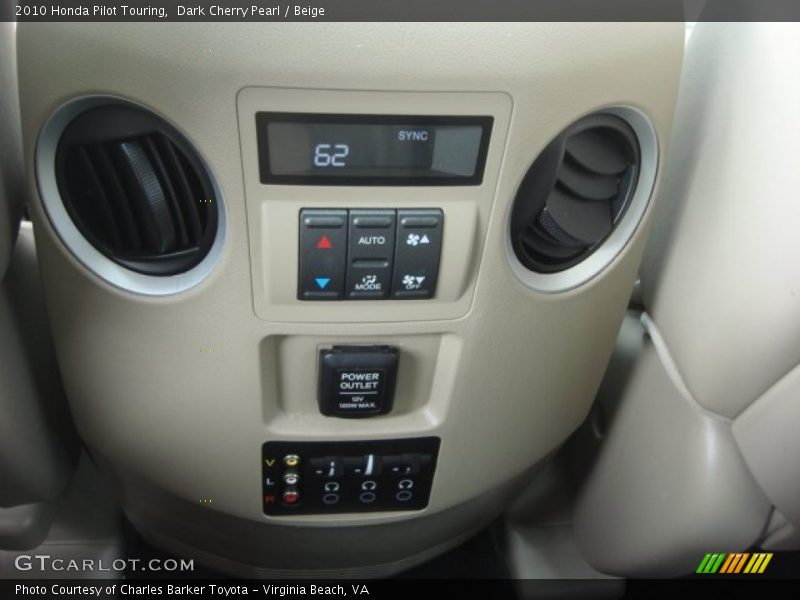 Controls of 2010 Pilot Touring
