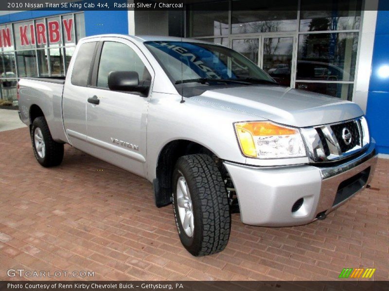 Radiant Silver / Charcoal 2010 Nissan Titan SE King Cab 4x4