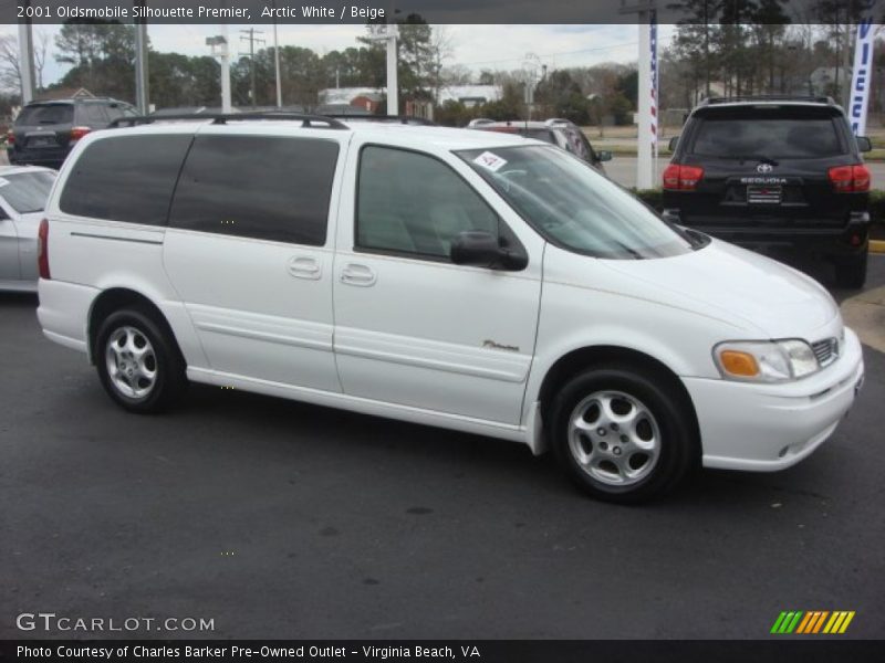 Arctic White / Beige 2001 Oldsmobile Silhouette Premier