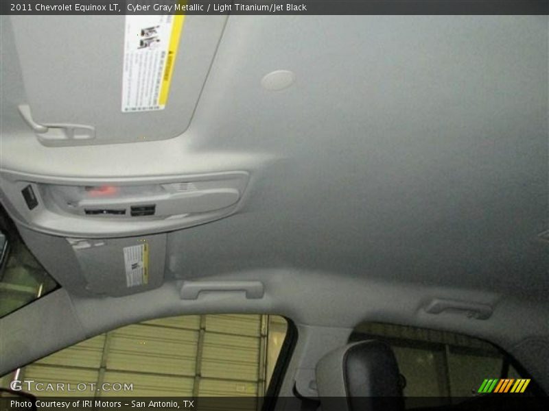 Cyber Gray Metallic / Light Titanium/Jet Black 2011 Chevrolet Equinox LT