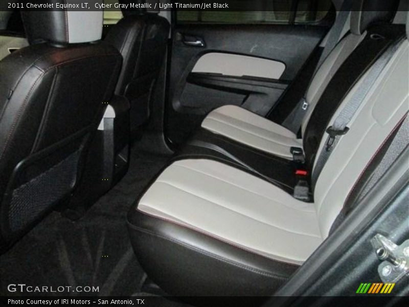 Cyber Gray Metallic / Light Titanium/Jet Black 2011 Chevrolet Equinox LT