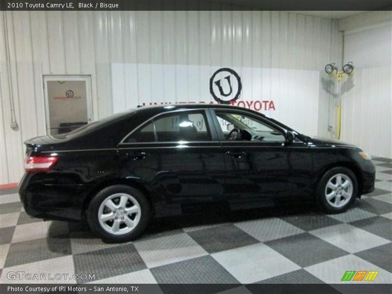 Black / Bisque 2010 Toyota Camry LE