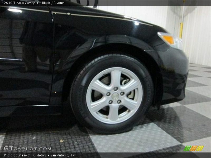 Black / Bisque 2010 Toyota Camry LE