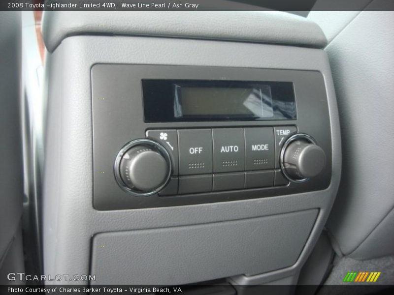 Controls of 2008 Highlander Limited 4WD