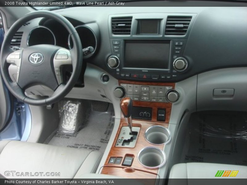 Dashboard of 2008 Highlander Limited 4WD