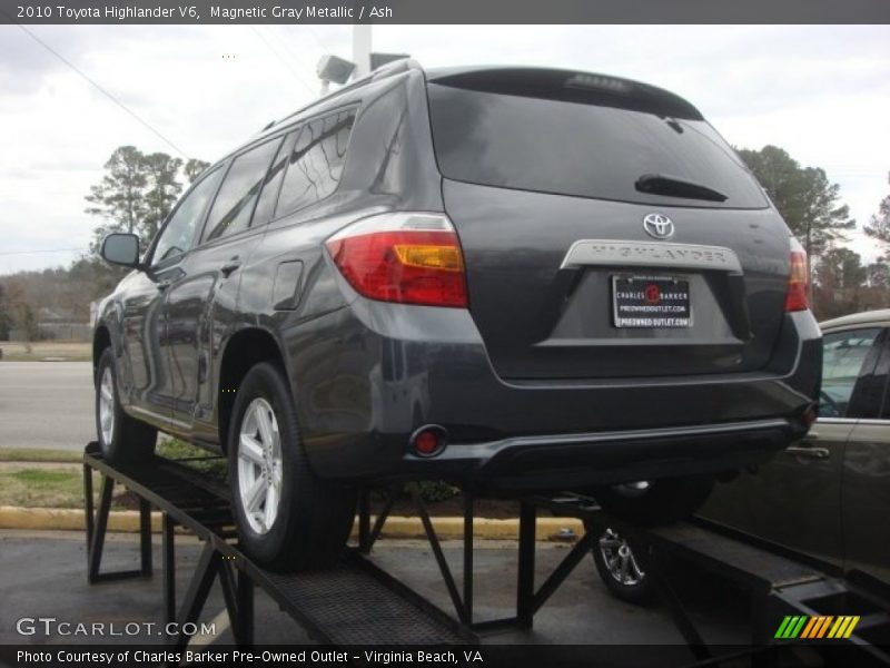 Magnetic Gray Metallic / Ash 2010 Toyota Highlander V6
