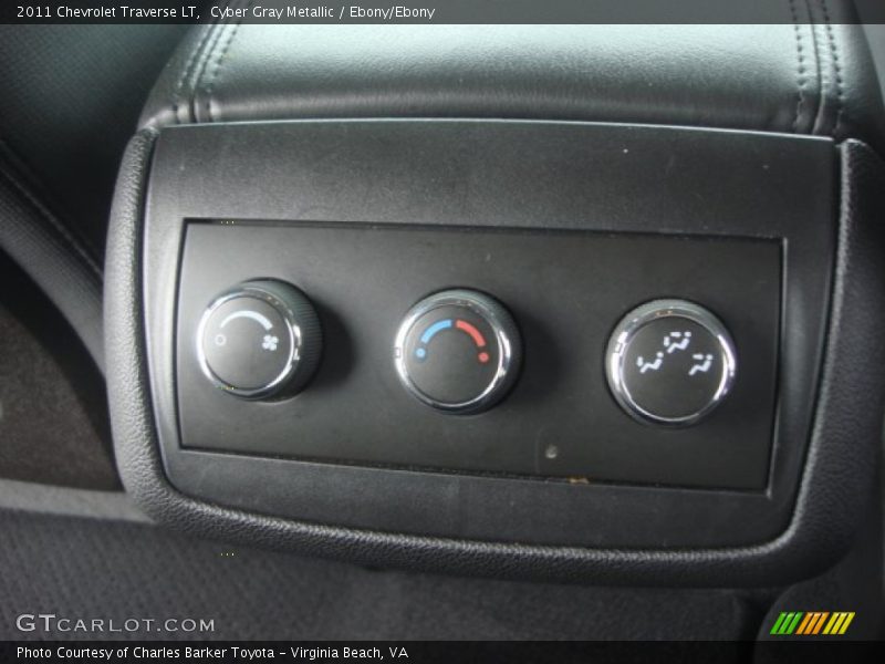 Cyber Gray Metallic / Ebony/Ebony 2011 Chevrolet Traverse LT